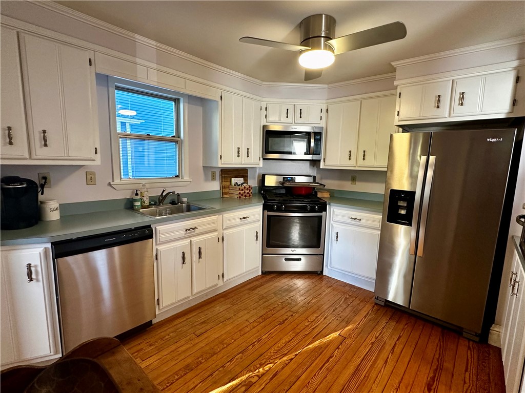 21 Maple Street Pittsford, NY 14534 - Photo 11 of 20