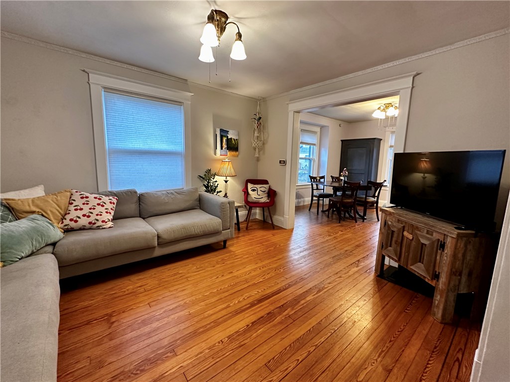 21 Maple Street Pittsford, NY 14534 - Photo 5 of 20