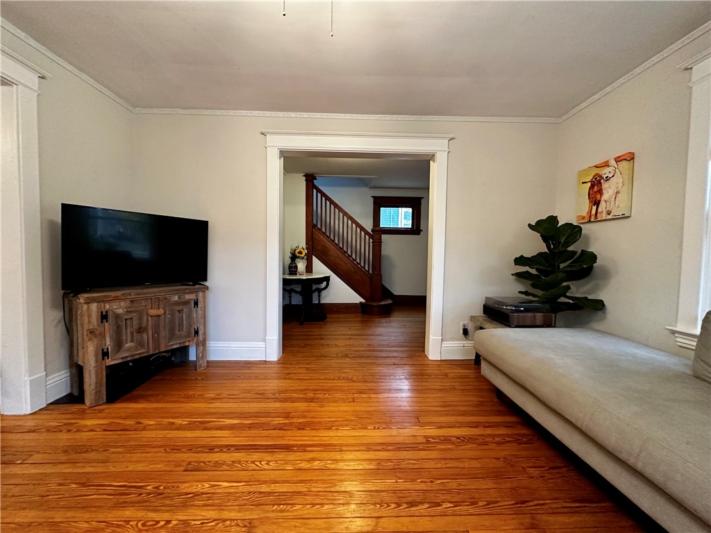 21 Maple Street Pittsford, NY 14534 - Photo 7 of 20