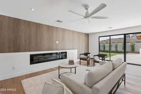 $1,550,000 | 144 East Winter Drive, Phoenix, AZ 85020