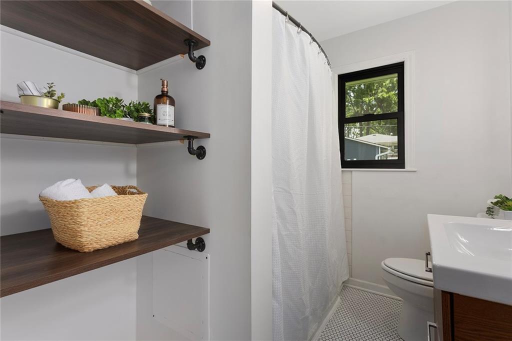 209 Northeast Maple Street Lee's Summit, MO 64063 - Photo 17 of 22