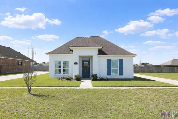 $295,000 | 114 Carondelet Court, Thibodaux, LA 70301