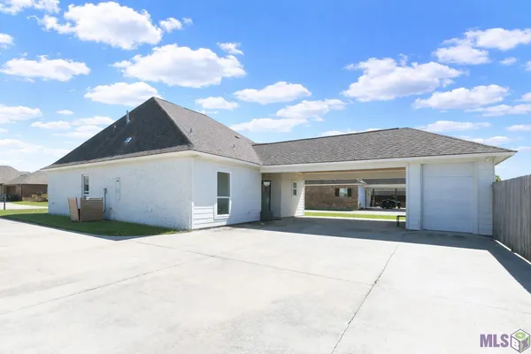 $295,000 | 114 Carondelet Court, Thibodaux, LA 70301