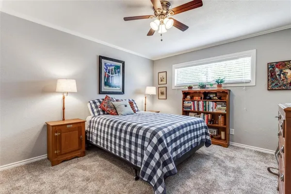 $1,975 | 1813 Oak Shore Drive, Tool, TX 75143