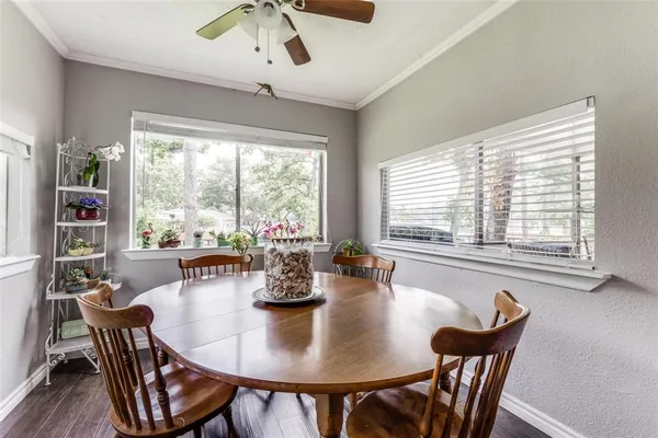 $1,975 | 1813 Oak Shore Drive, Tool, TX 75143