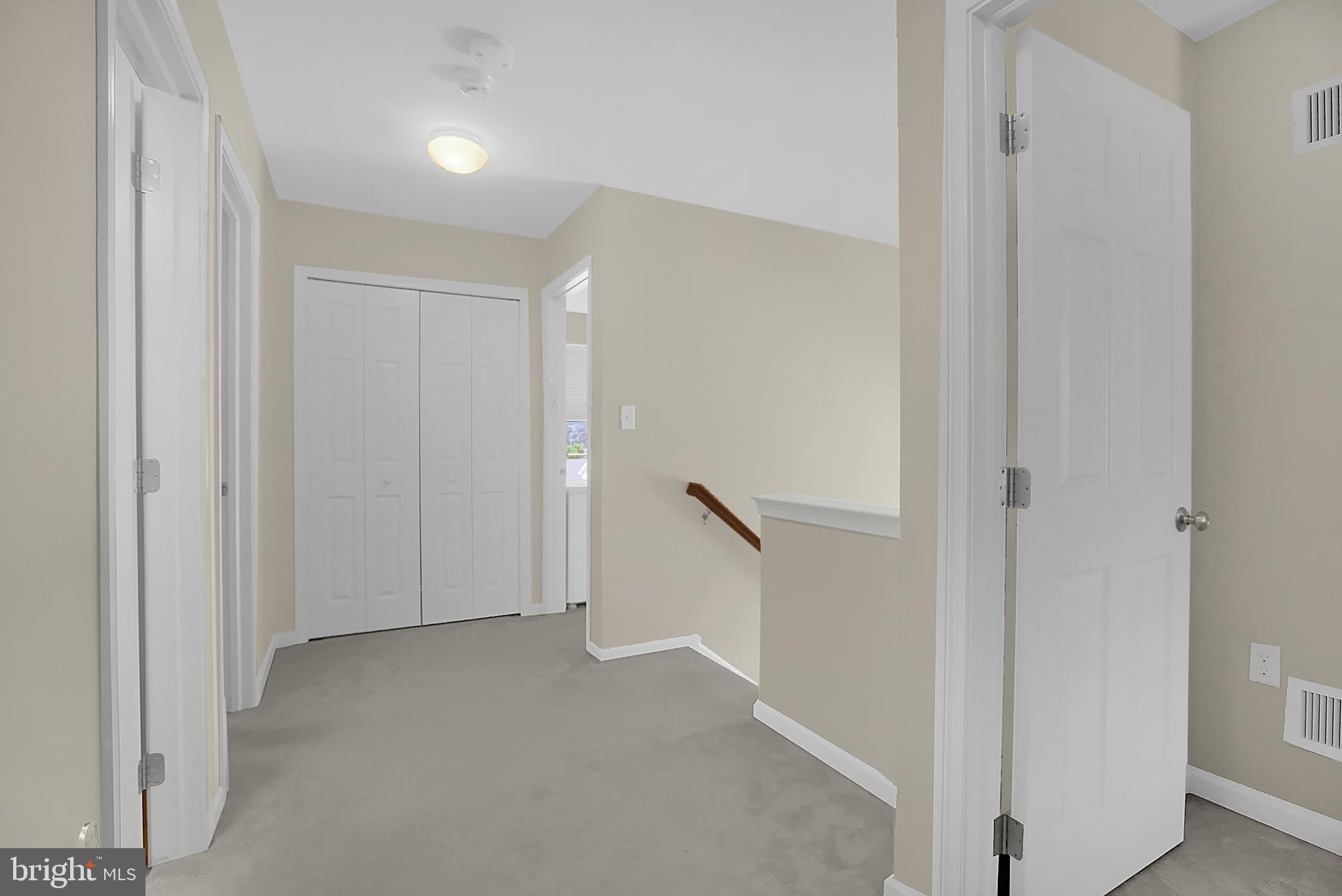 542 Princeton Road Harrisburg, PA 17111 - Photo 28 of 35 2nd Floor Hallway