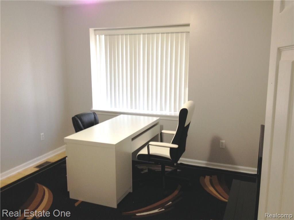 4937 Crooks Road Royal Oak, MI 48073 - Photo 11 of 15