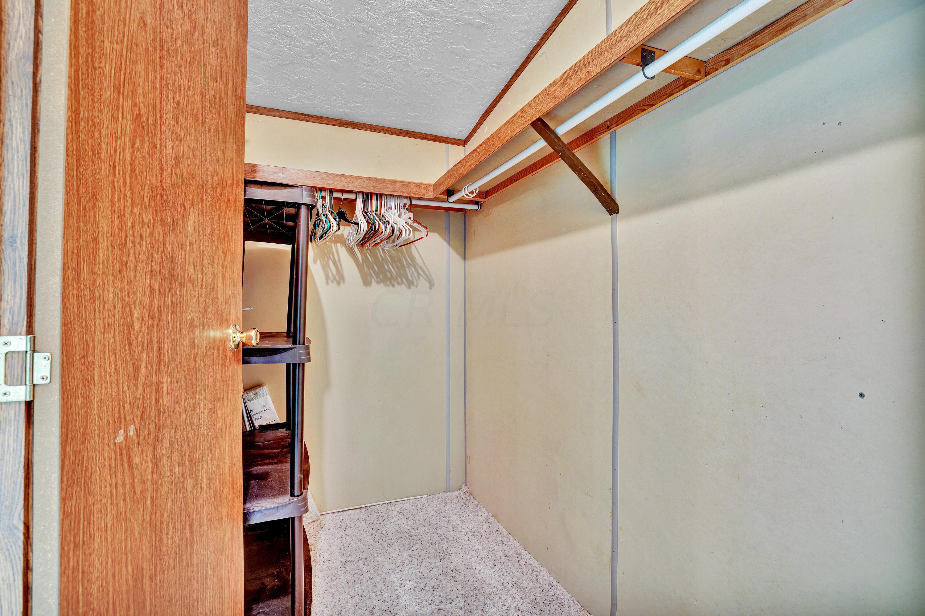 7018 Cooks Hill Road Newark, OH 43056 - Photo 34 of 76 Gallery Image 34