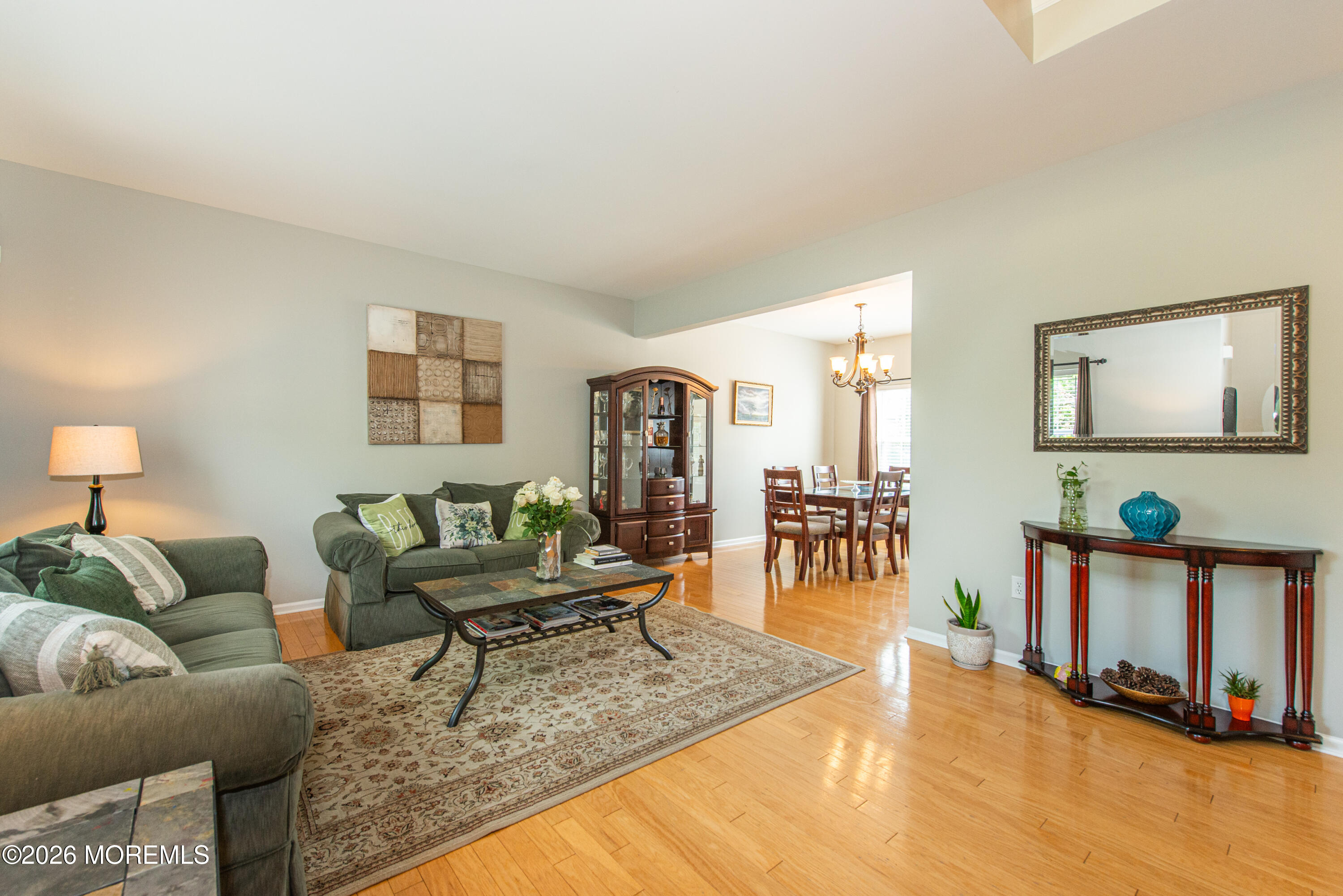 91 Nutmeg Road Aberdeen, NJ 07747 - Photo 4 of 33 4