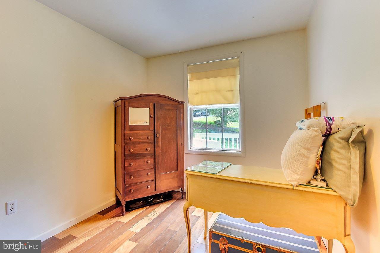269 Pond Road Delta, PA 17314 - Photo 11 of 25 Gallery Image 11