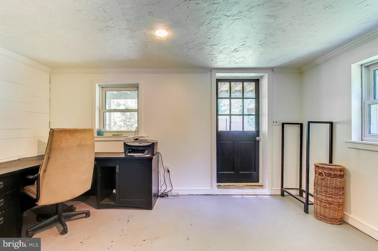 269 Pond Road Delta, PA 17314 - Photo 14 of 25 Gallery Image 14