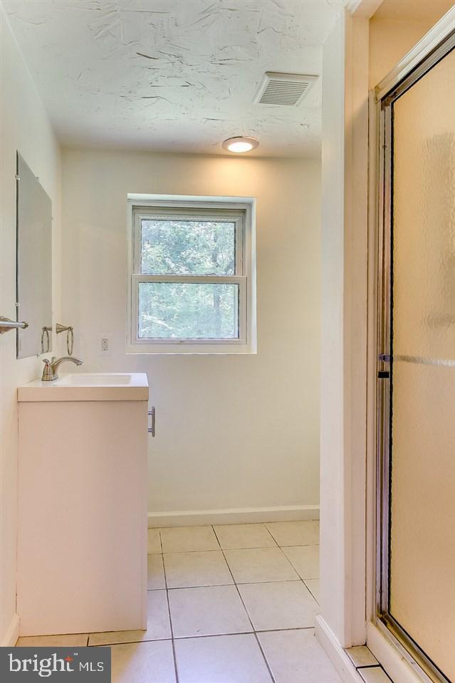 269 Pond Road Delta, PA 17314 - Photo 16 of 25 Gallery Image 16