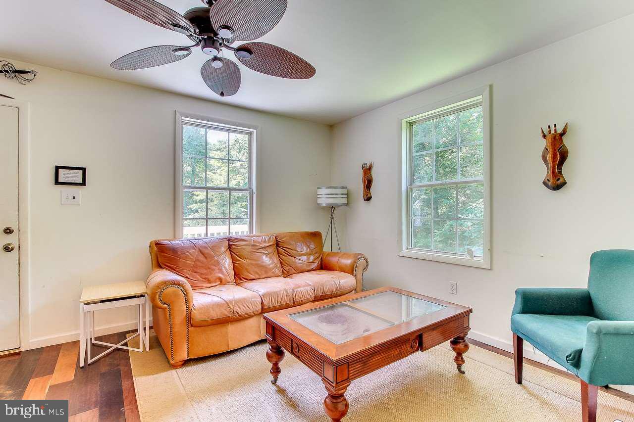 269 Pond Road Delta, PA 17314 - Photo 3 of 25 Gallery Image 3
