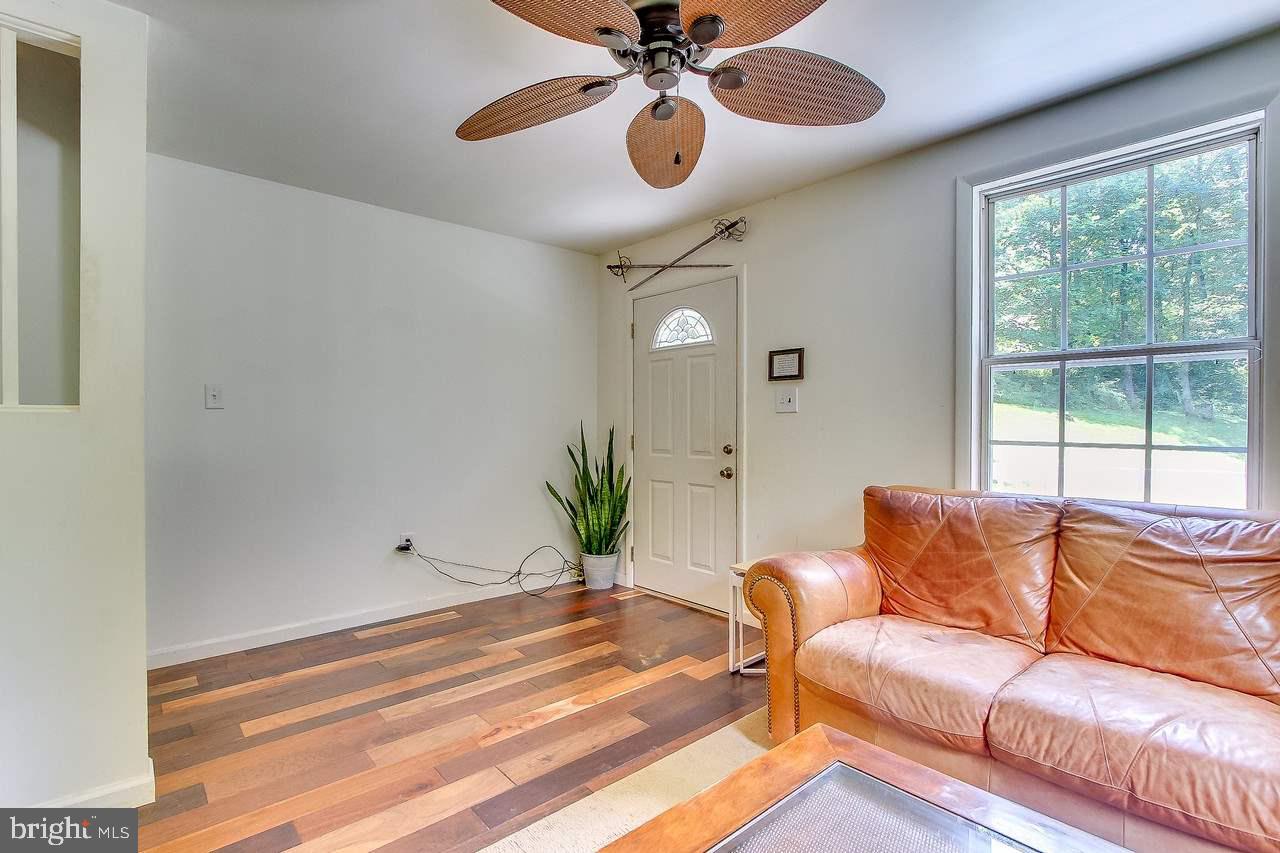 269 Pond Road Delta, PA 17314 - Photo 4 of 25 Gallery Image 4