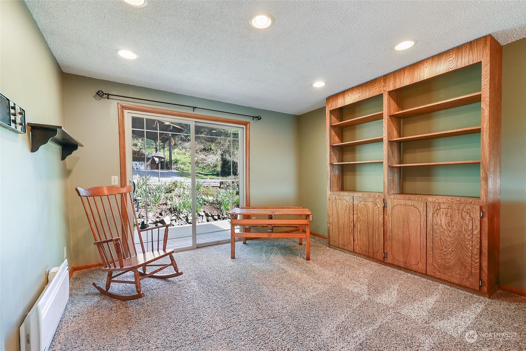 3545 Boston Harbor Road Northeast Olympia, WA 98506 - Photo 19 of 36 a view of a room with gym equipment