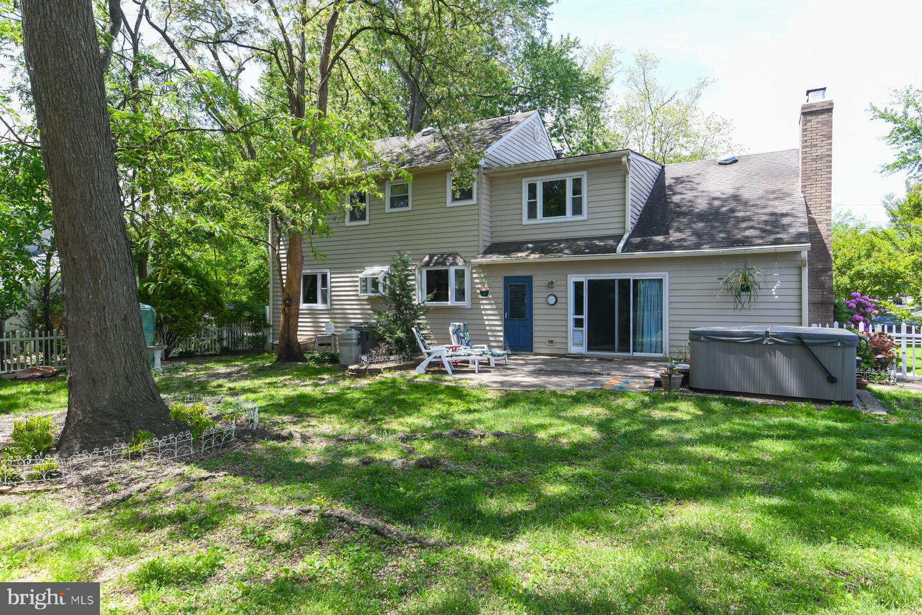 48 Sunset Drive Mount Holly, NJ 08060 - Photo 32 of 46 front view of a house with a yard