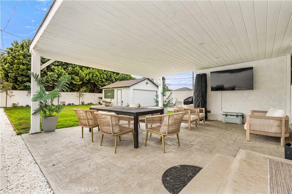 8254 Stewart And Gray Road Downey, CA 90241 - Photo 27 of 36