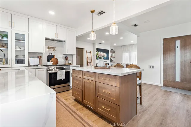 $875,000 | 8254 Stewart And Gray Road, Downey, CA 90241