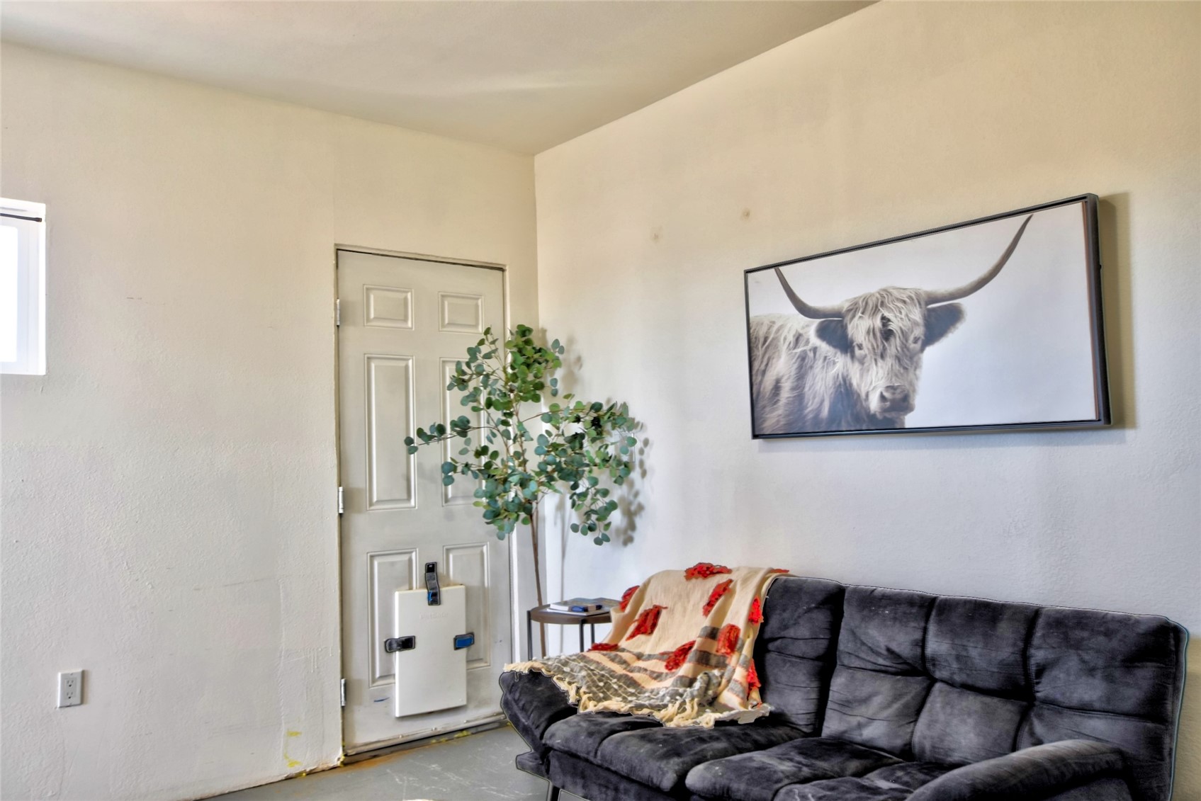 160 Rhyolite Drive Como, CO 80432 - Photo 11 of 14 a living room with furniture and flowers