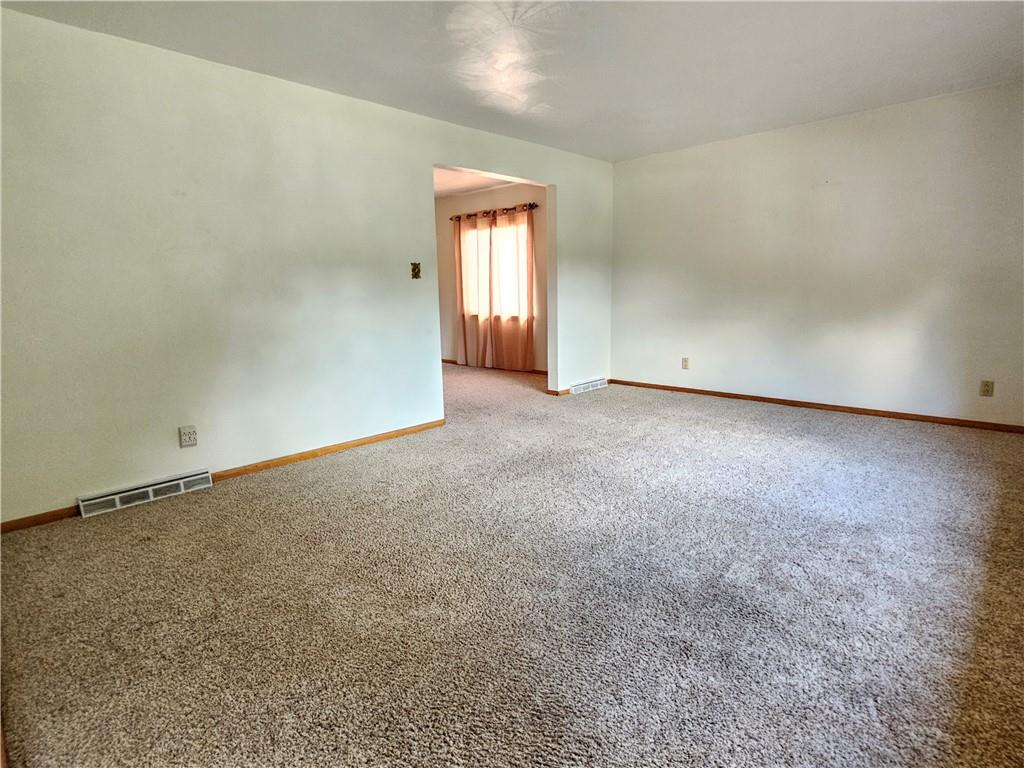 104 Easy Street Butler, PA 16001 - Photo 8 of 44