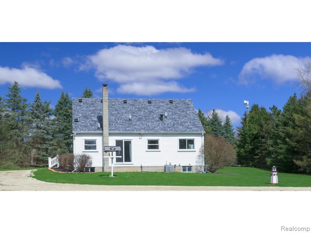 20660 Armada Ridge Road Armada, MI 48005 - Photo 26 of 30