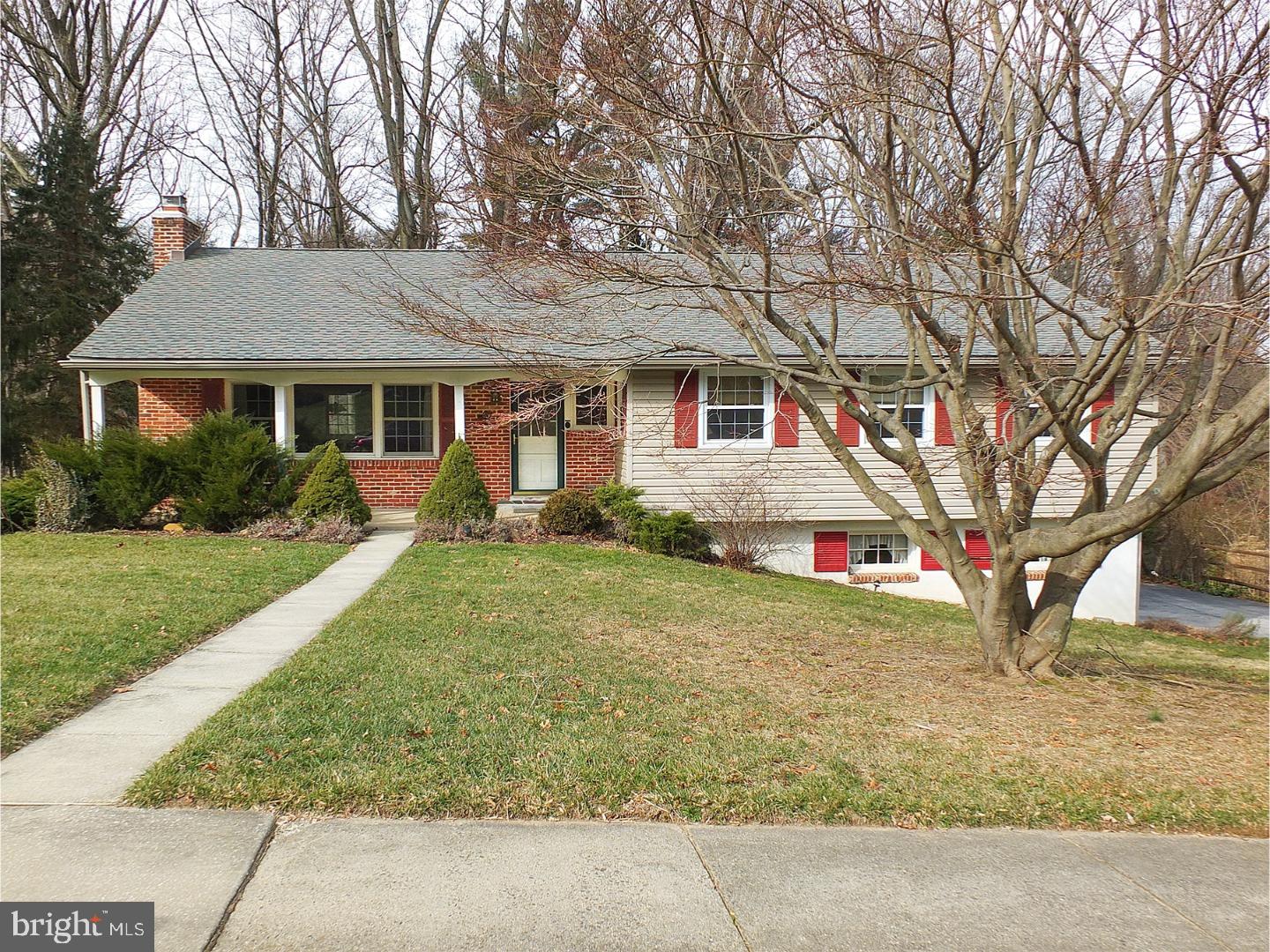 105 Cove Road Broomall, PA 19008 - Photo 1 of 20 Exterior Front