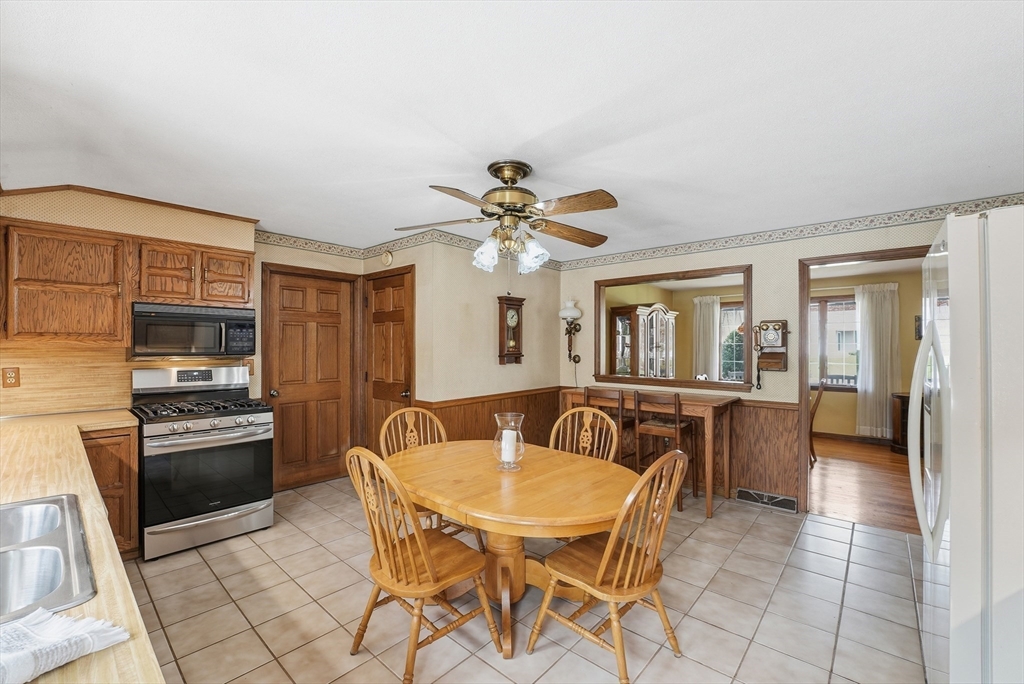 9 Jennifer Drive West Springfield, MA 01089 - Photo 13 of 42
