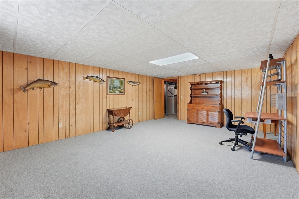 9 Jennifer Drive West Springfield, MA 01089 - Photo 37 of 42