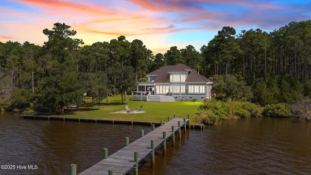 $1,250,000 | 3395 Upper Neck Road, Bayboro, NC 28515