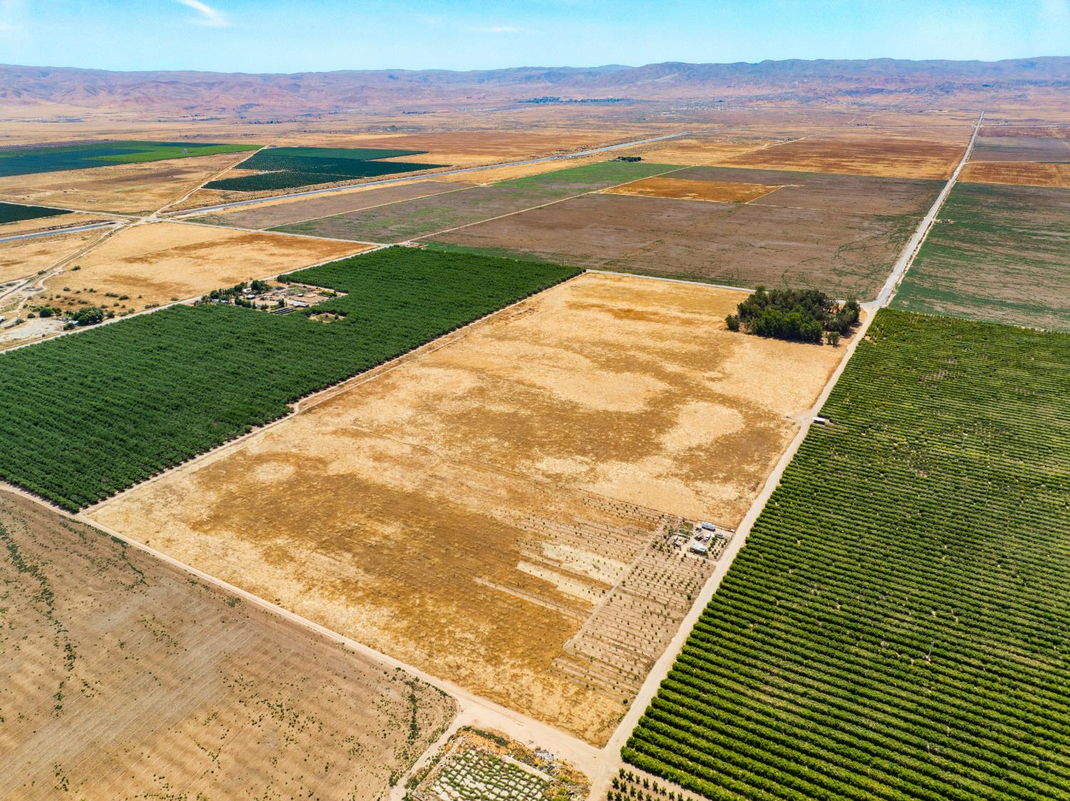 0 Gardner Field Road Bakersfield, CA 93311 - Photo 12 of 31 a view of an ocean from a terrace