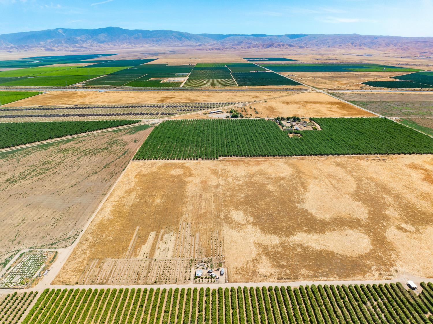 0 Gardner Field Road Bakersfield, CA 93311 - Photo 13 of 31 a view of an outdoor space and a lake view