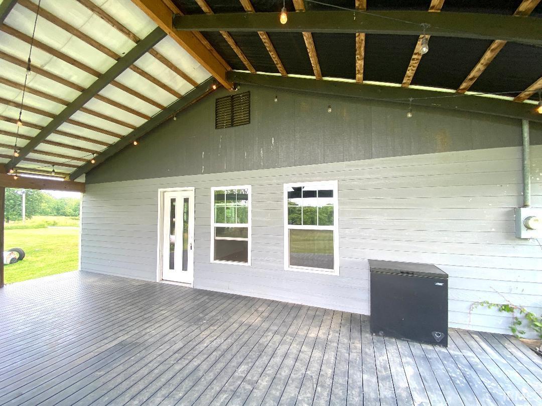 2339 East Tulip Road Bloomfield, IN 47424 - Photo 6 of 38