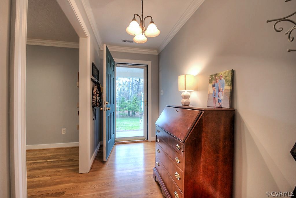 4943 Windsor Road Sandston, VA 23150 - Photo 12 of 47 Gallery Image 12