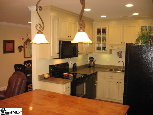 355 Burns Road Travelers Rest, SC 29690 - Photo 7 of 25 Gallery Image 7