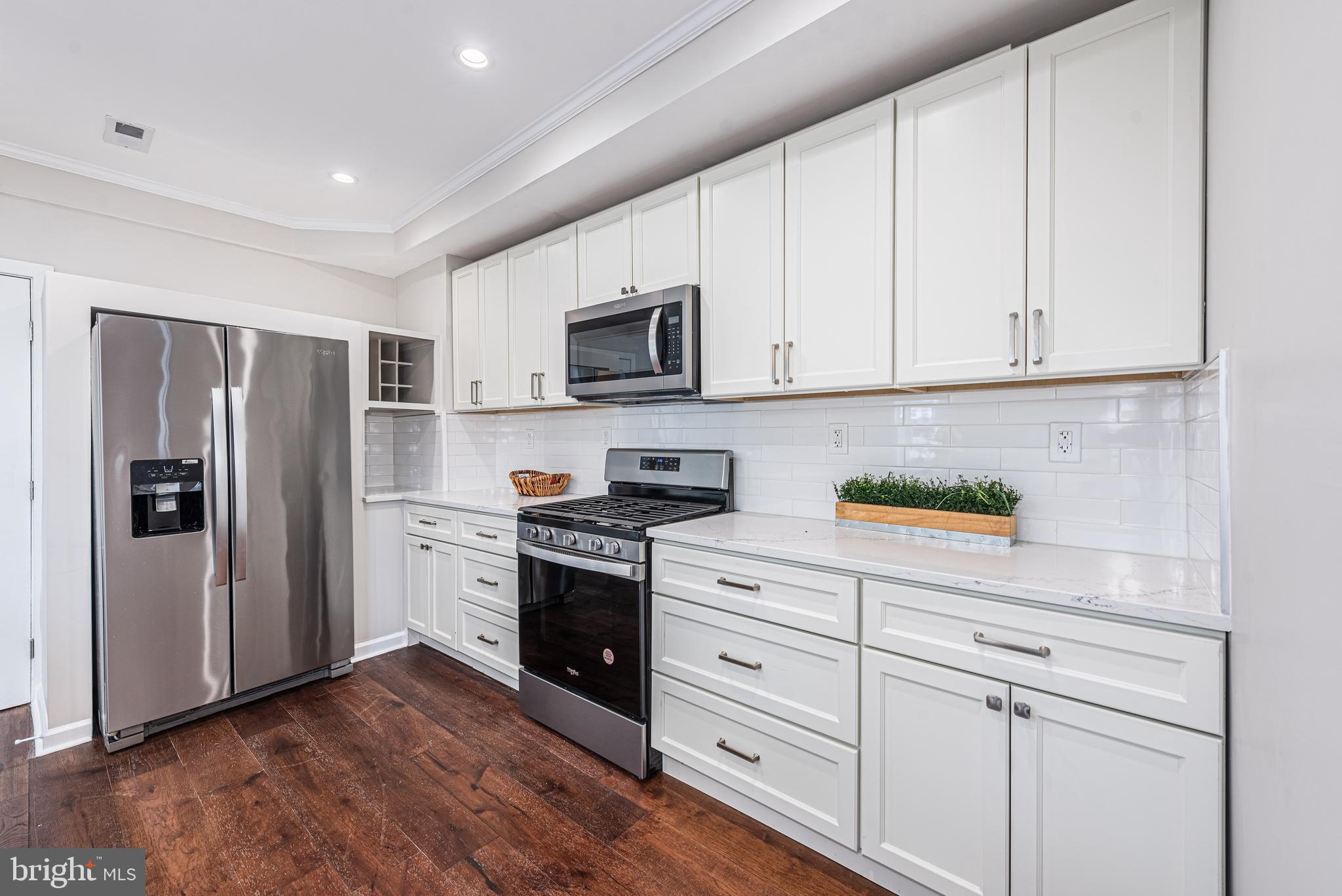 528 Tunbridge Road Baltimore, MD 21212 - Photo 11 of 40