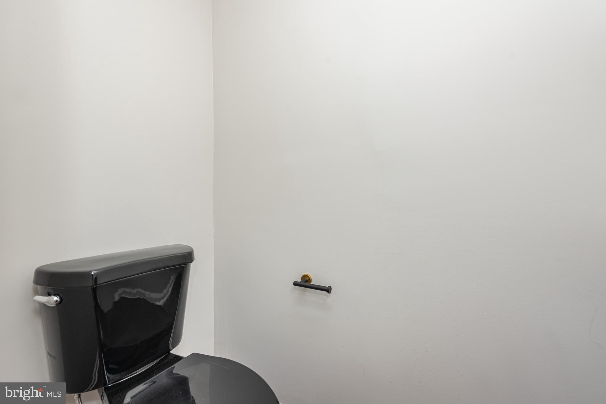 528 Tunbridge Road Baltimore, MD 21212 - Photo 17 of 40