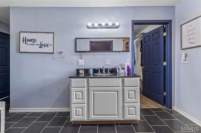 $319,900 | 3526 Rock Road, Bismarck, MO 63624