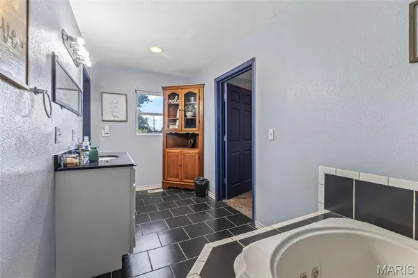 $319,900 | 3526 Rock Road, Bismarck, MO 63624