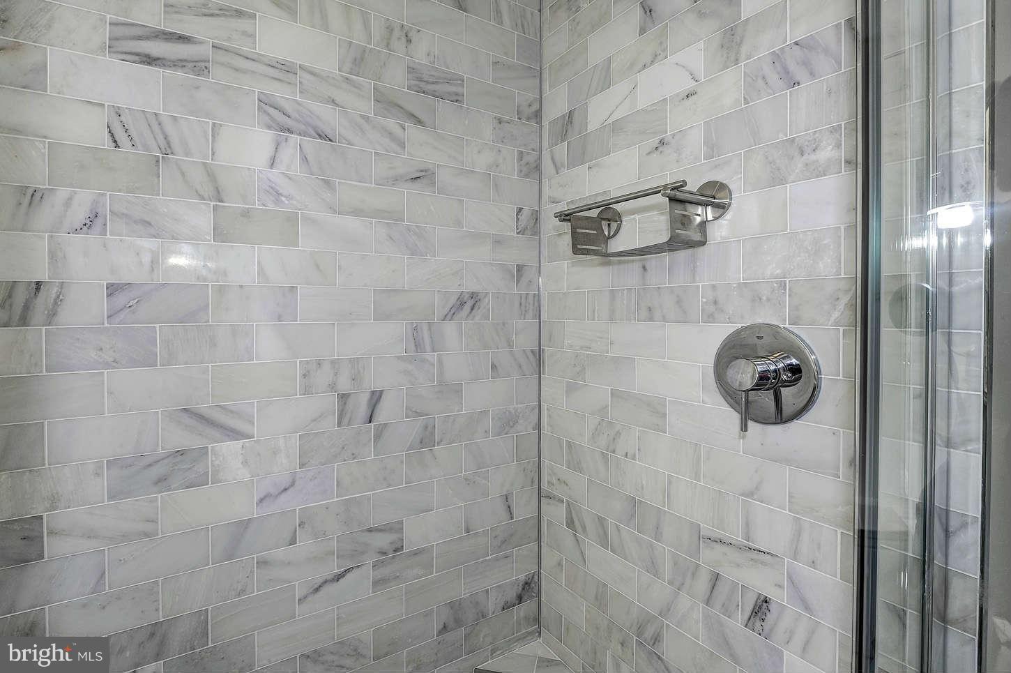 1910 Kalorama Road Northwest, Unit 107 Washington, DC 20009 - Photo 6 of 11 Bath