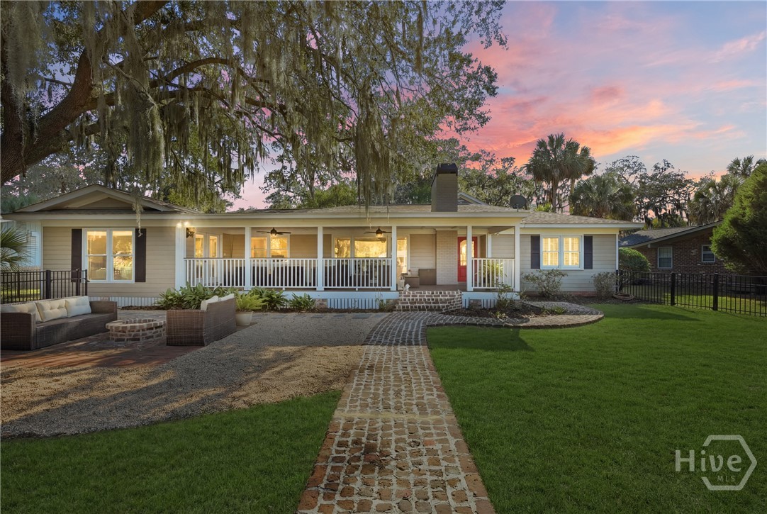 361 Island Road Savannah, GA 31406 - Photo 2 of 58