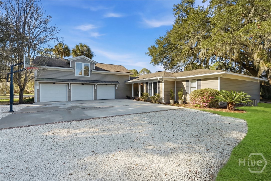 361 Island Road Savannah, GA 31406 - Photo 4 of 58