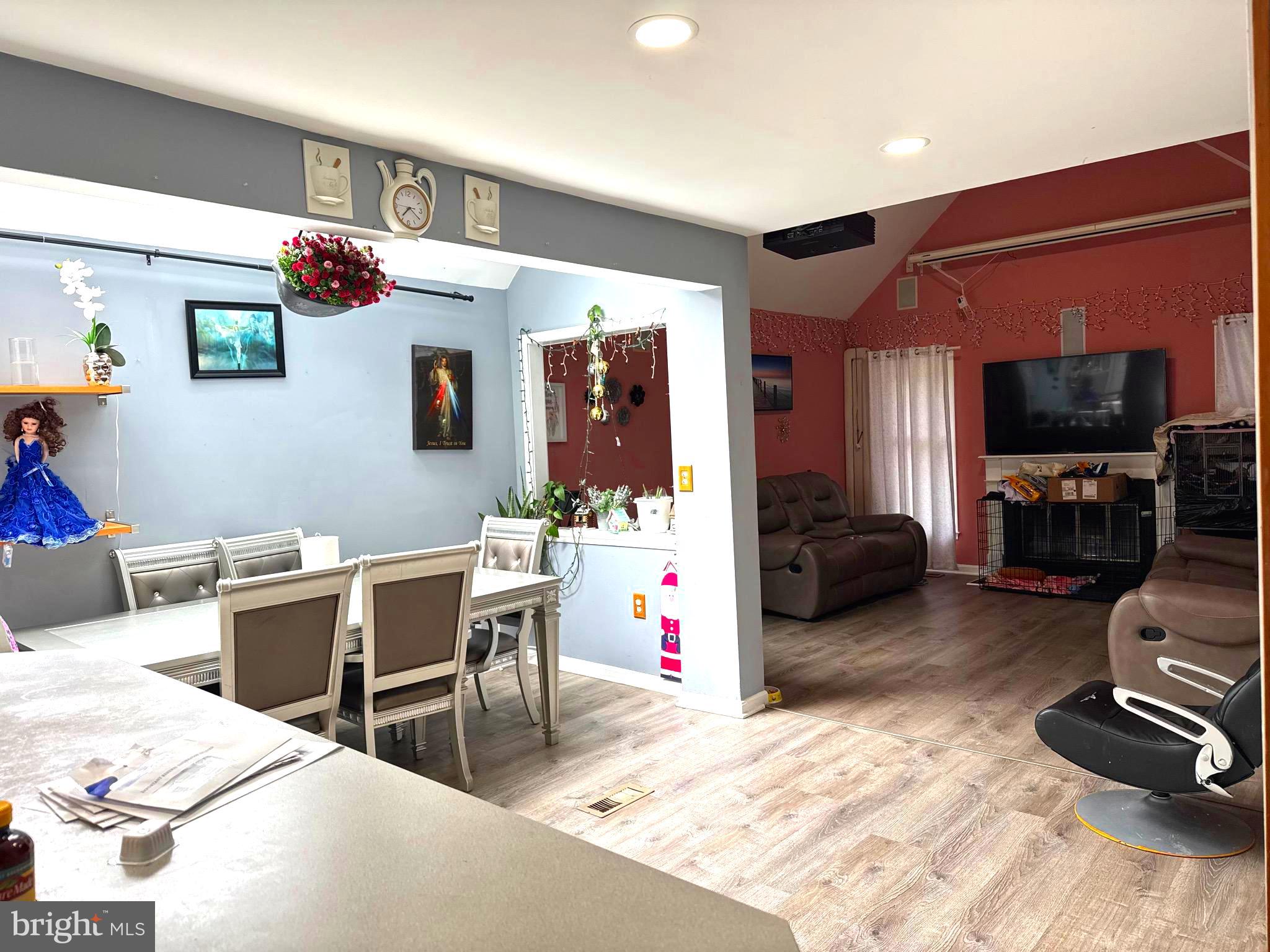 9348 Creekview Drive Laurel, MD 20708 - Photo 22 of 58 SECOND PICTURE DINING ROOM SPACE