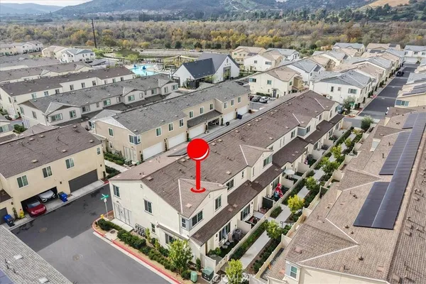 $599,999 | 35157 Grove Trail, Fallbrook, CA 92028