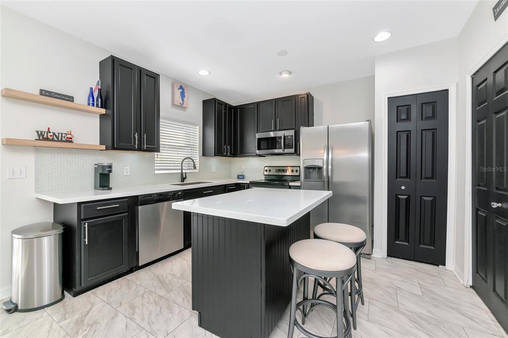 6205 Flagfish Court Lakewood Ranch, FL 34202 - Photo 11 of 67