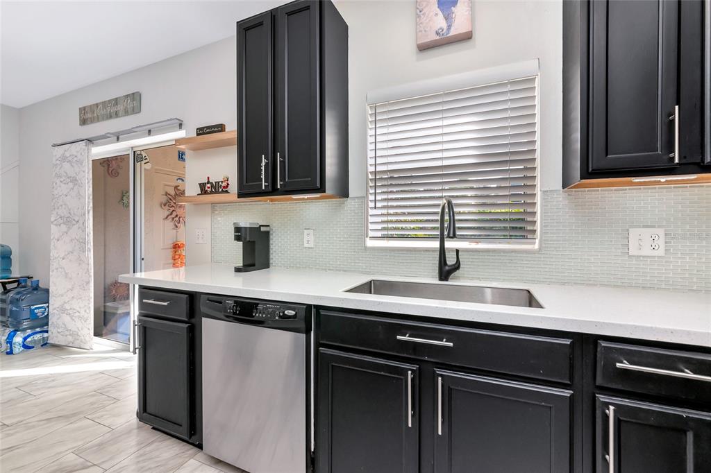 6205 Flagfish Court Lakewood Ranch, FL 34202 - Photo 14 of 67