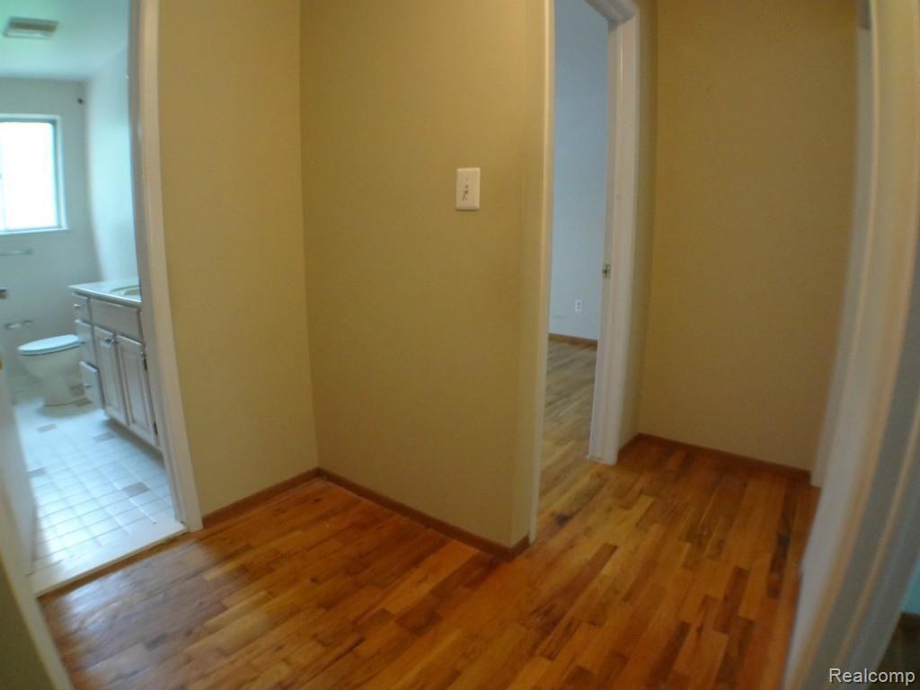 2072 Derby Road Birmingham, MI 48009 - Photo 16 of 30