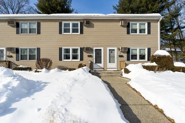 $279,900 | 41 South Street, Unit 11, Easthampton, MA 01027