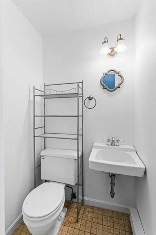 $279,900 | 41 South Street, Unit 11, Easthampton, MA 01027