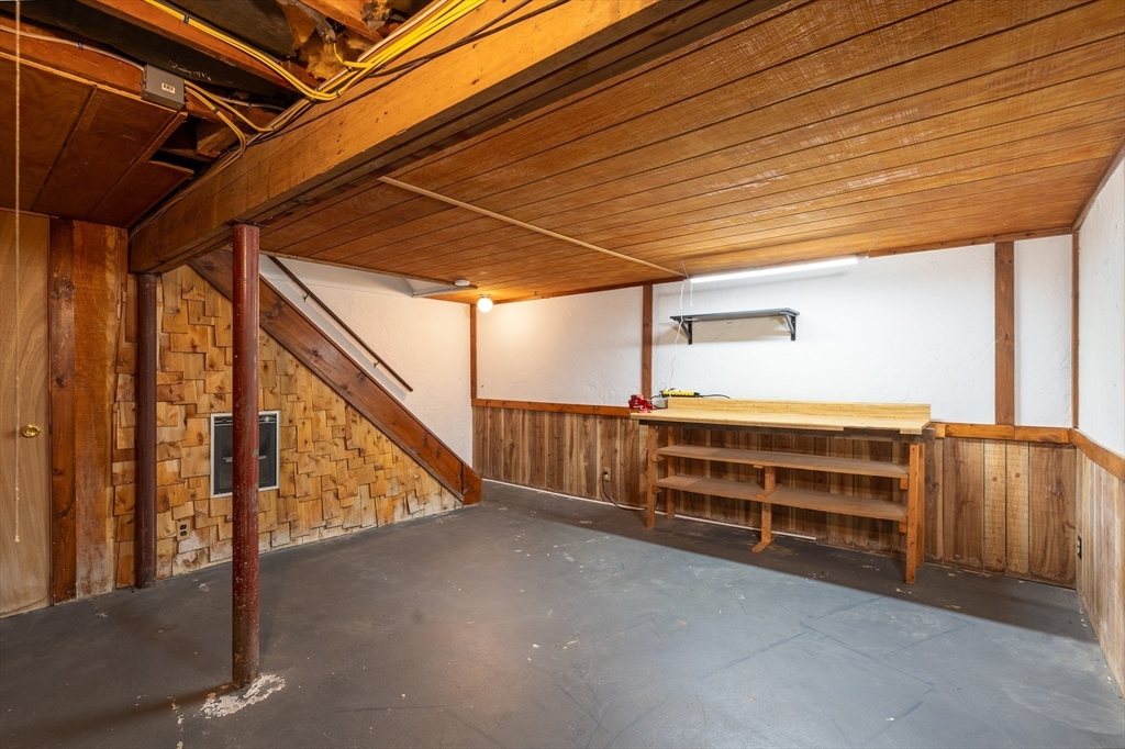 41 South Street, Unit 11 Easthampton, MA 01027 - Photo 22 of 30 a view of an empty room with stairs