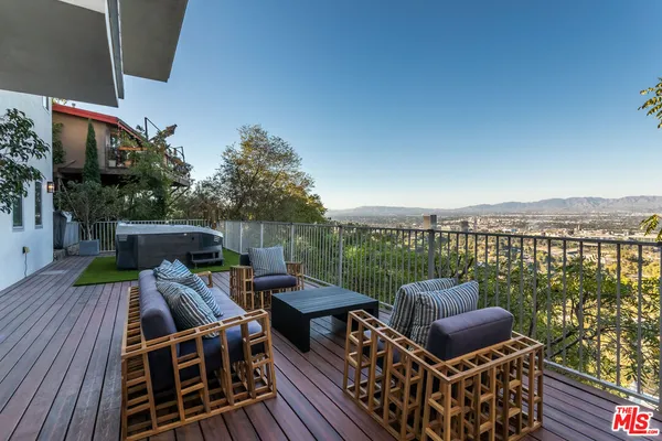 $15,995 | 7177 Pacific View Drive, Los Angeles, CA 90068